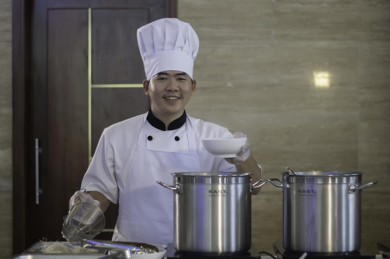 Khanh Linh Hotel Pleiku Zewnętrze zdjęcie