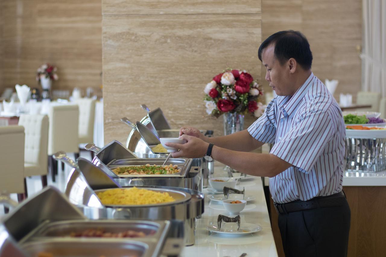 Khanh Linh Hotel Pleiku Zewnętrze zdjęcie