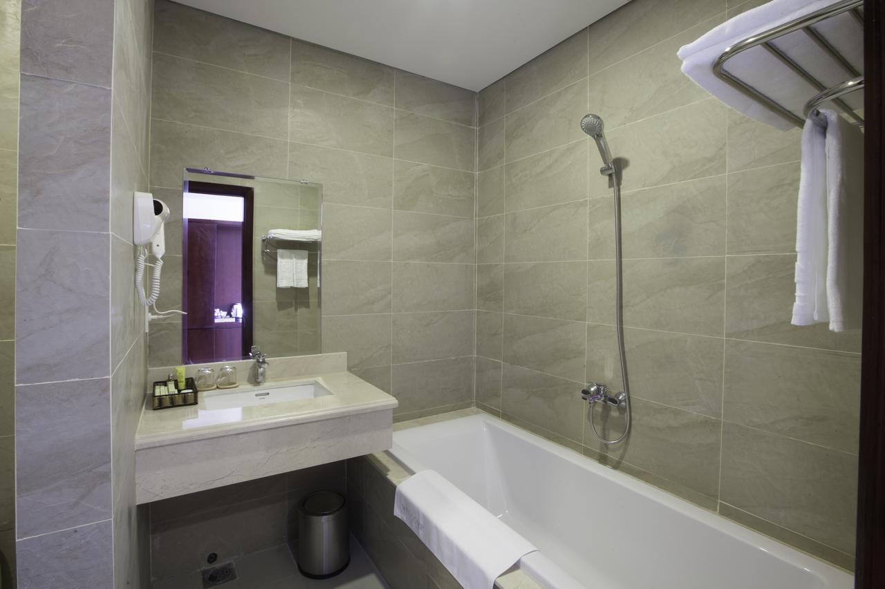 Khanh Linh Hotel Pleiku Zewnętrze zdjęcie